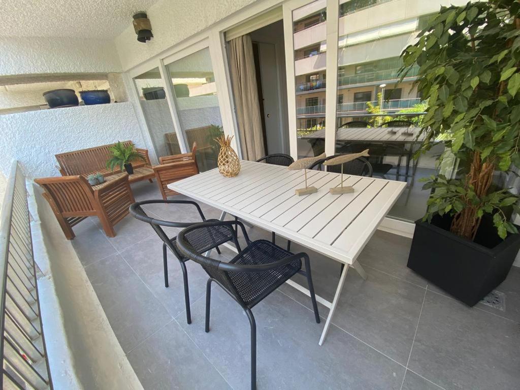 Roy Boston Marbella By Florentia Homes מראה חיצוני תמונה